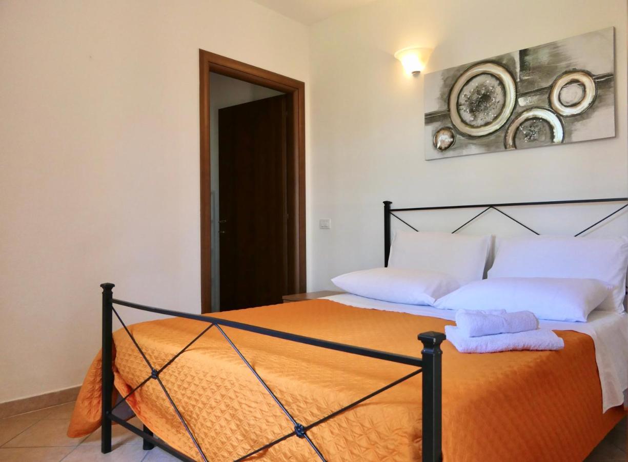 Chalet Elena In Montescudaio, Ground Floor With Fenced Garden Exteriör bild